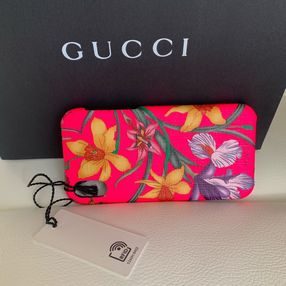 💗NWT Gucci IPhone X/Xs Case Pink Flower - Picture 1 of 5